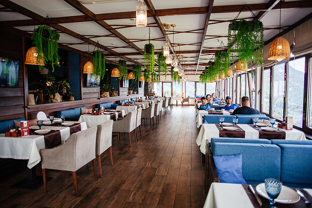 Семейный ресторан «Варежка», фото 6 - круглогодичный курорт «Роза Хутор»